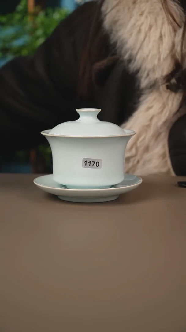 月白马蹄盖碗一级
