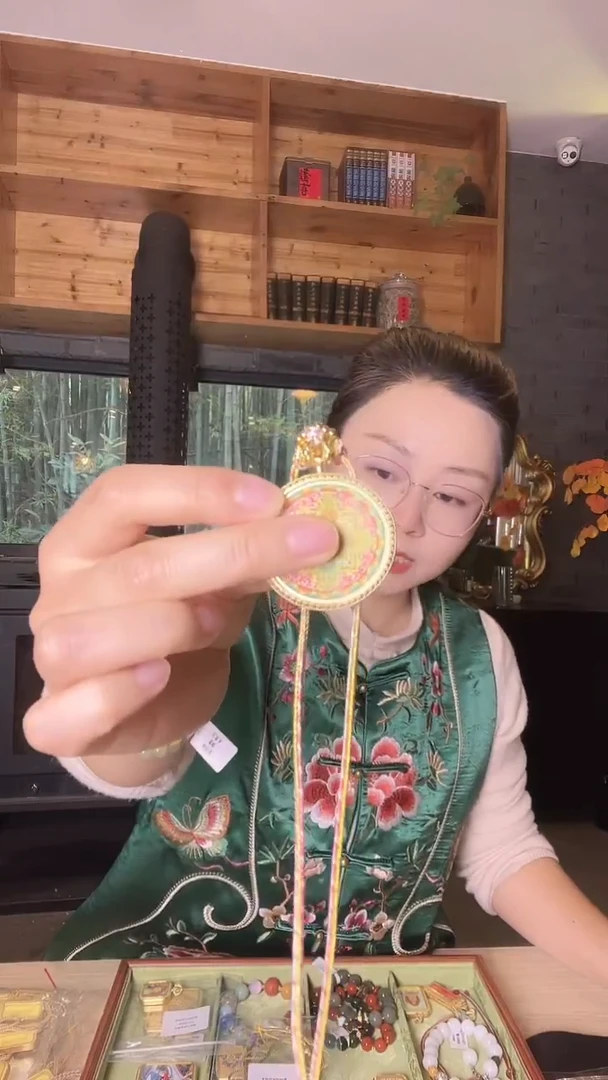 多彩坛CHENG -----------