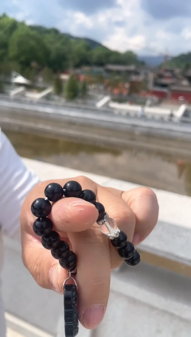 无非金属黑曜单圈手串