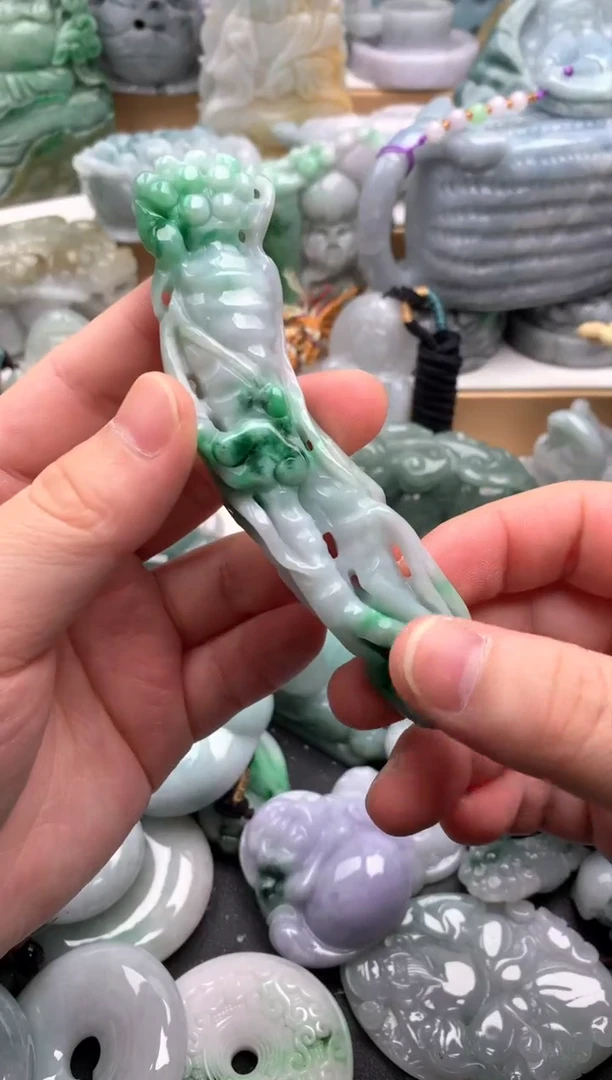 吊坠(不含链)未镶嵌翡翠1