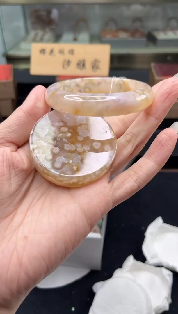 未镶嵌手镯石英质玉54圈口（赠品镯心）667896