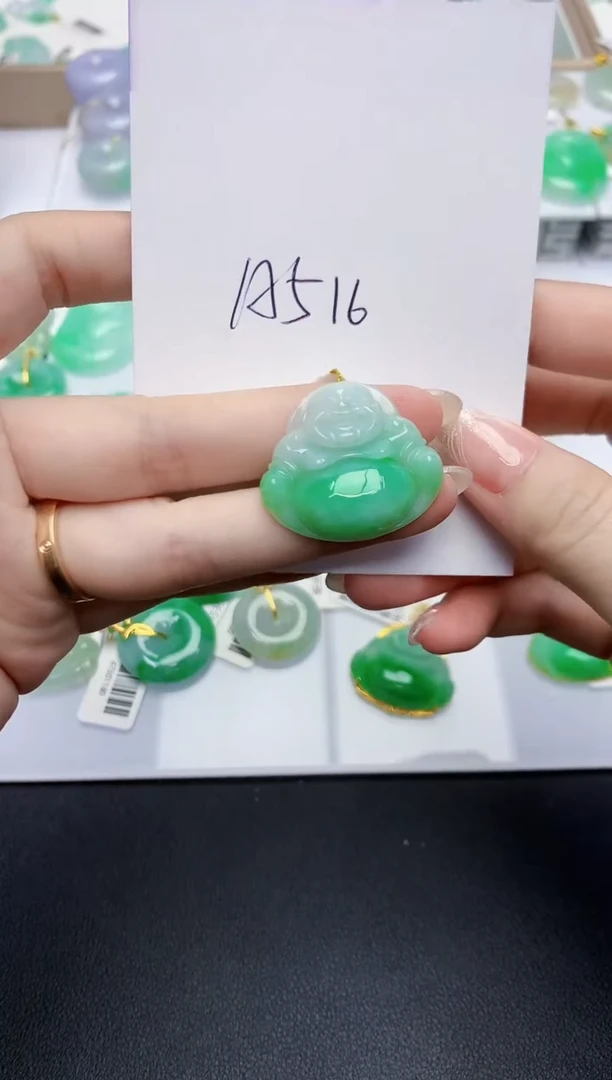 翡翠未镶嵌颈饰天然缅甸A货翡翠