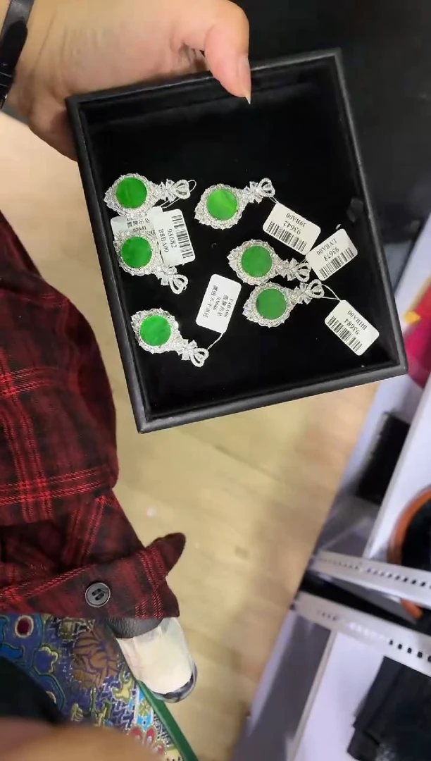 未镶嵌定制翡翠30定制翡翠-多样性发货（发其一）