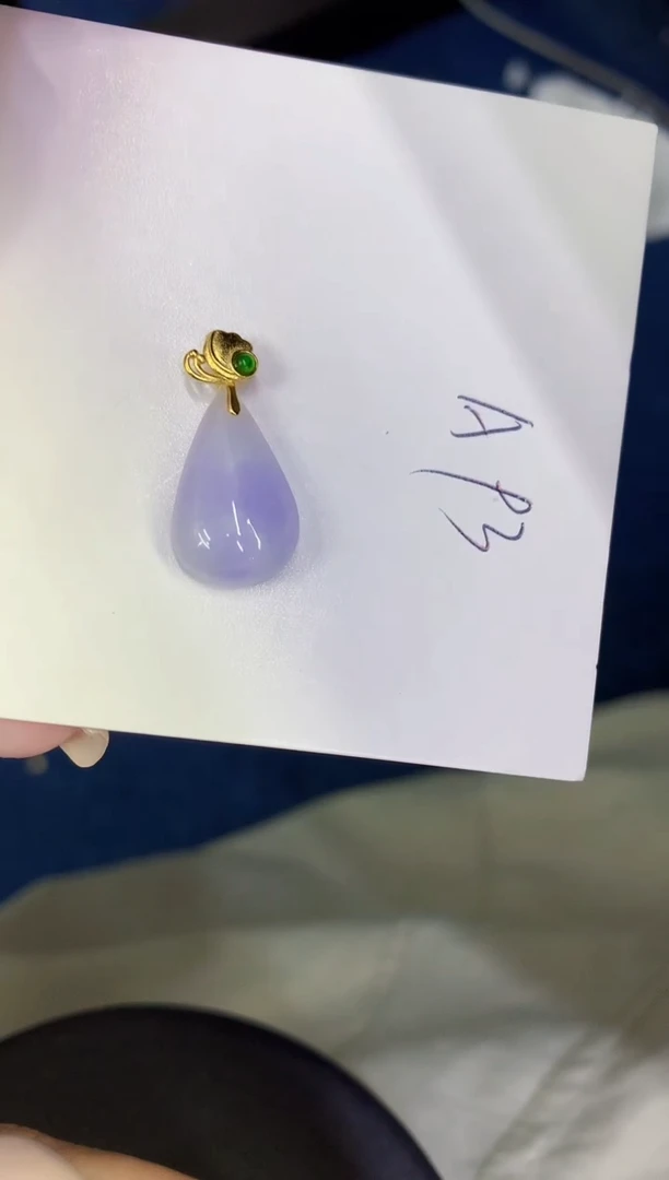 颈饰未镶嵌翡翠缅甸天然翡翠A货