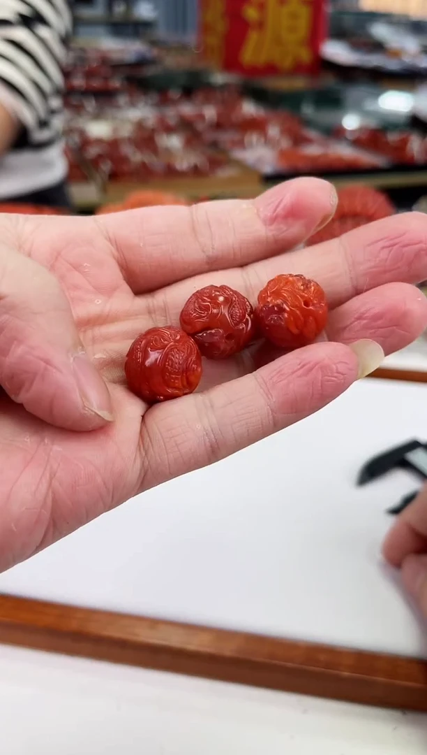 【闪购商品】南红玛瑙龙珠17*未镶嵌（多样式发其一）