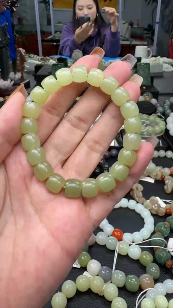 未镶嵌手链和田玉新疆若羌黄口卡10