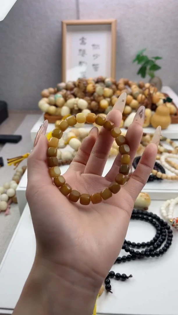 【闪购商品】菩提根/象牙果手串v25干磨六方8mm