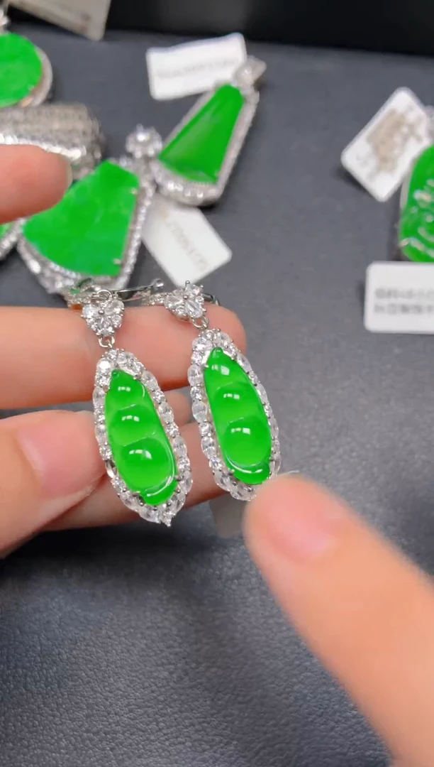 颈饰银S925镶嵌翡翠1