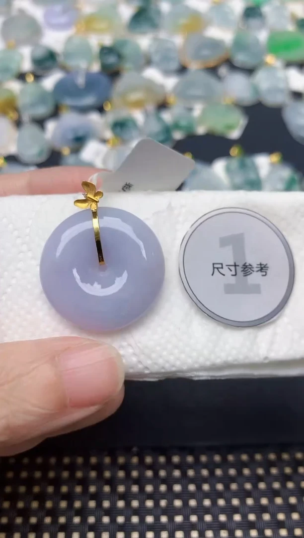 颈饰18K金镶嵌翡翠天然缅甸A货翡翠