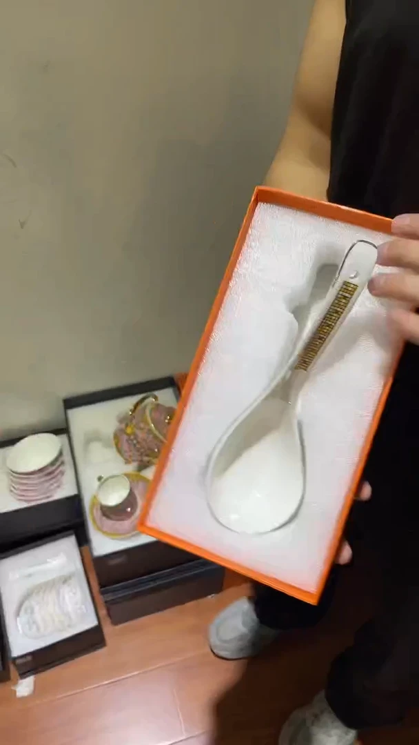 杯鸿辉家品牌瓷器，京东包邮！