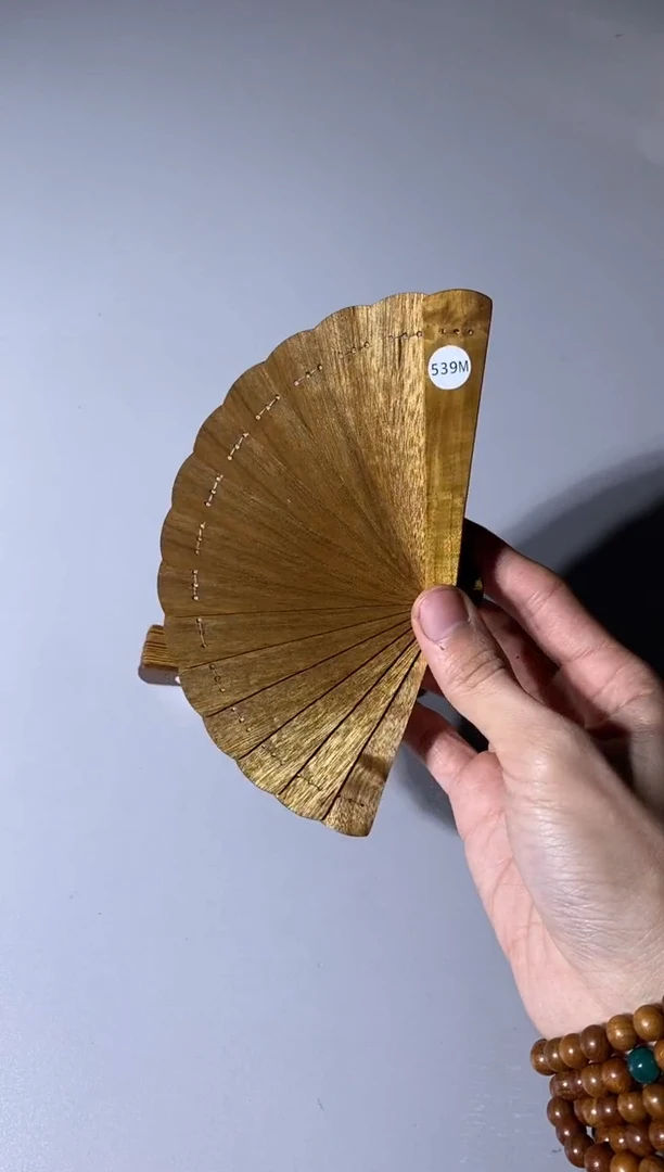 【闪购商品】金丝楠539号10cm金丝楠木小叶桢楠掌中扇