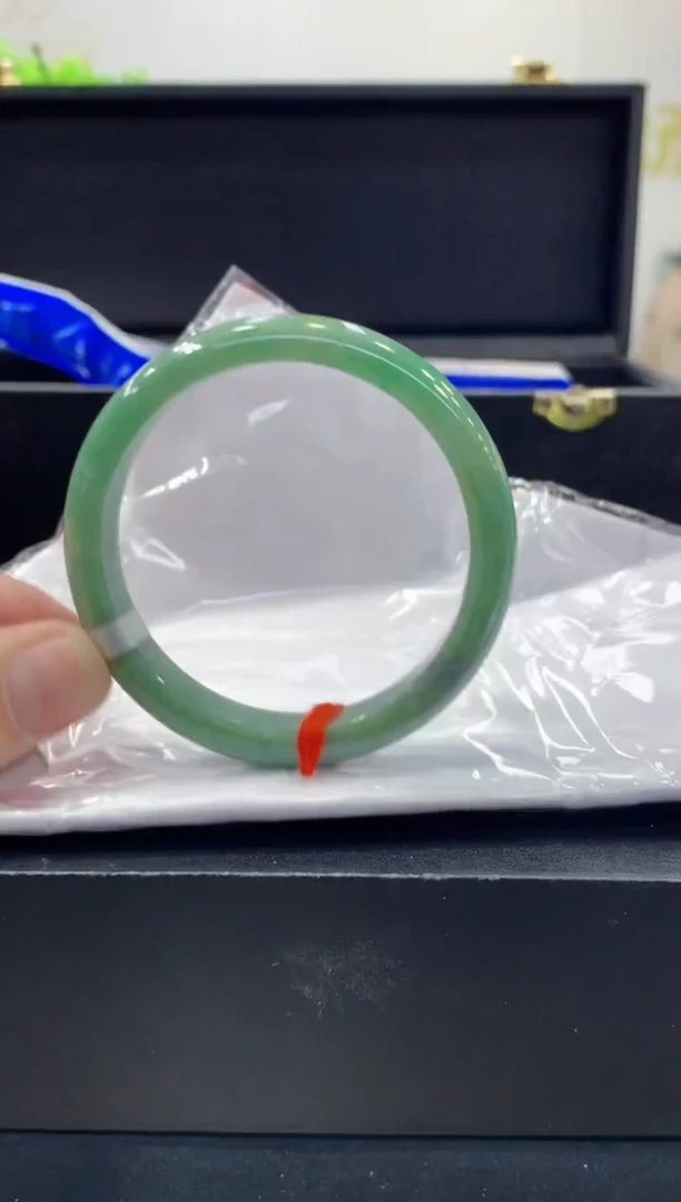 未镶嵌手镯翡翠翡翠手镯