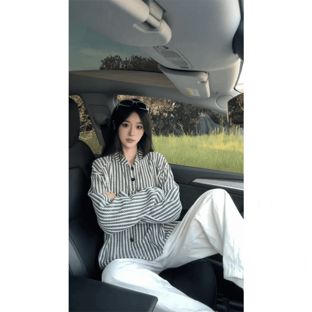 【运费险+秋季上新】早秋季鱼骨纹纽扣长袖t恤黑白拼色条纹打底衫潮