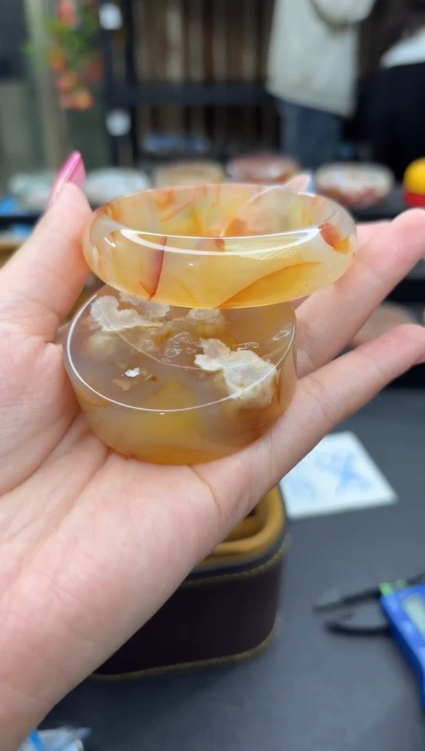 未镶嵌手镯石英质玉355(56圈赠送镯心)
