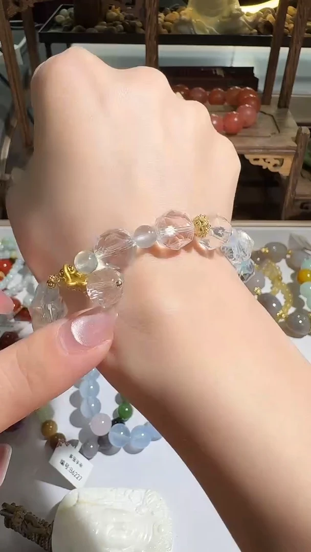 未镶嵌手链水晶 B6361 多样性发货其一