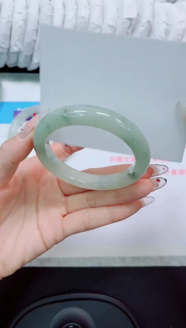 石英质玉手镯未镶嵌122