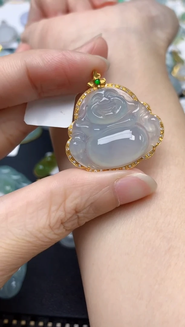 翡翠18K金镶嵌颈饰天然缅甸A货翡翠