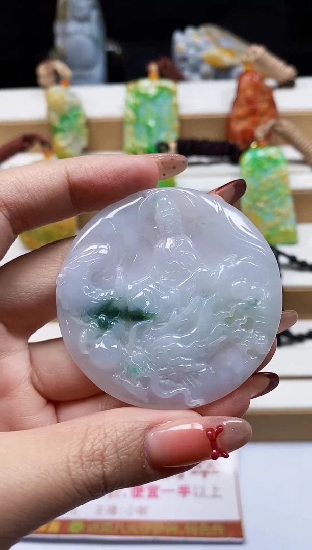 颈饰未镶嵌翡翠翡翠A货