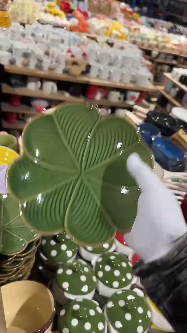 陶瓷绿色盘微瑕 凑满20元包邮