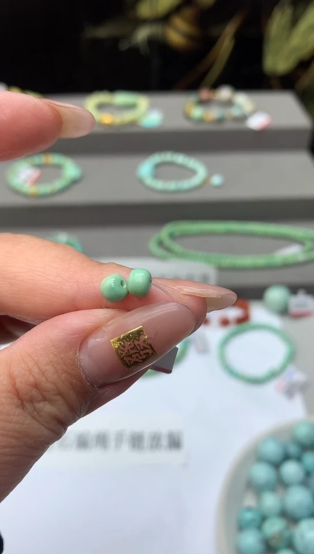 南红玛瑙单珠一对未镶嵌Q35