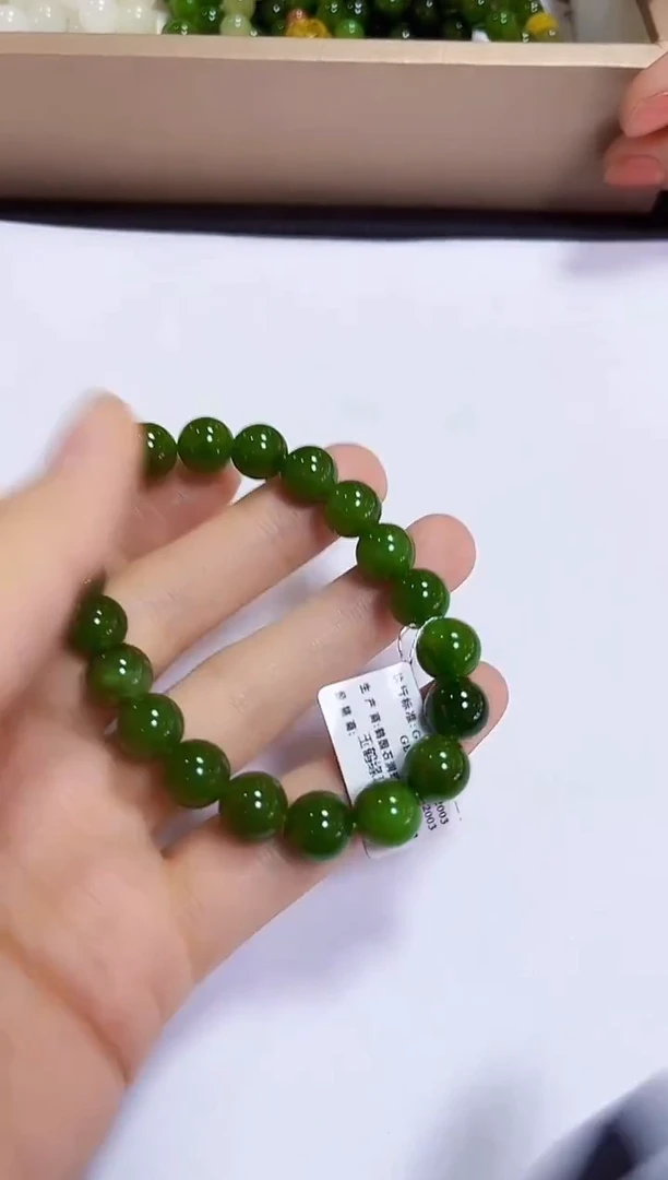 颈饰未镶嵌和田玉手链10