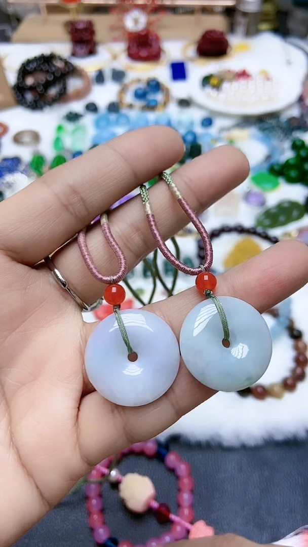 【闪购商品】翡翠颈饰未镶嵌A10IUHGIUGHIUHUIHIO