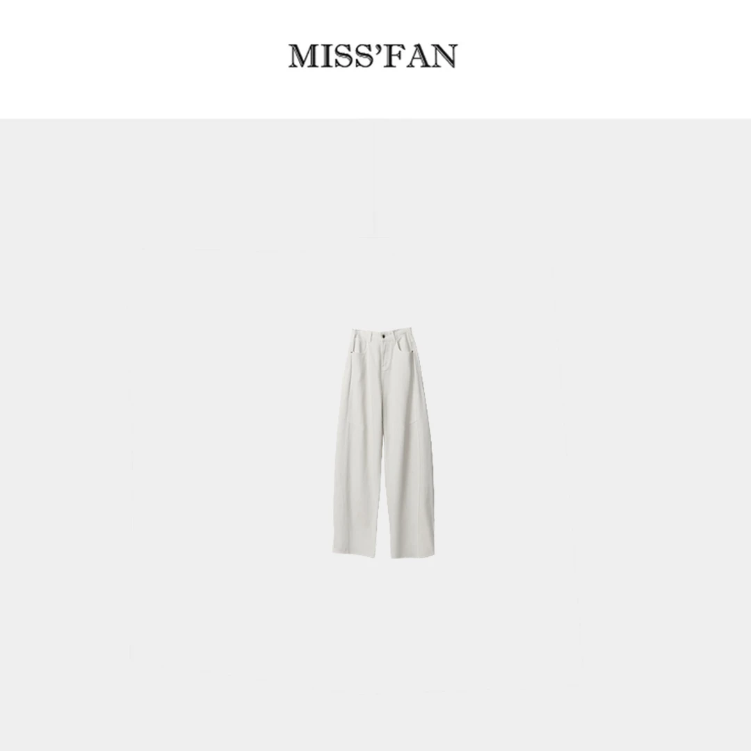 「骨线镰刀裤」绵柔软密实 斜纹肌理 石灰白特定颜色