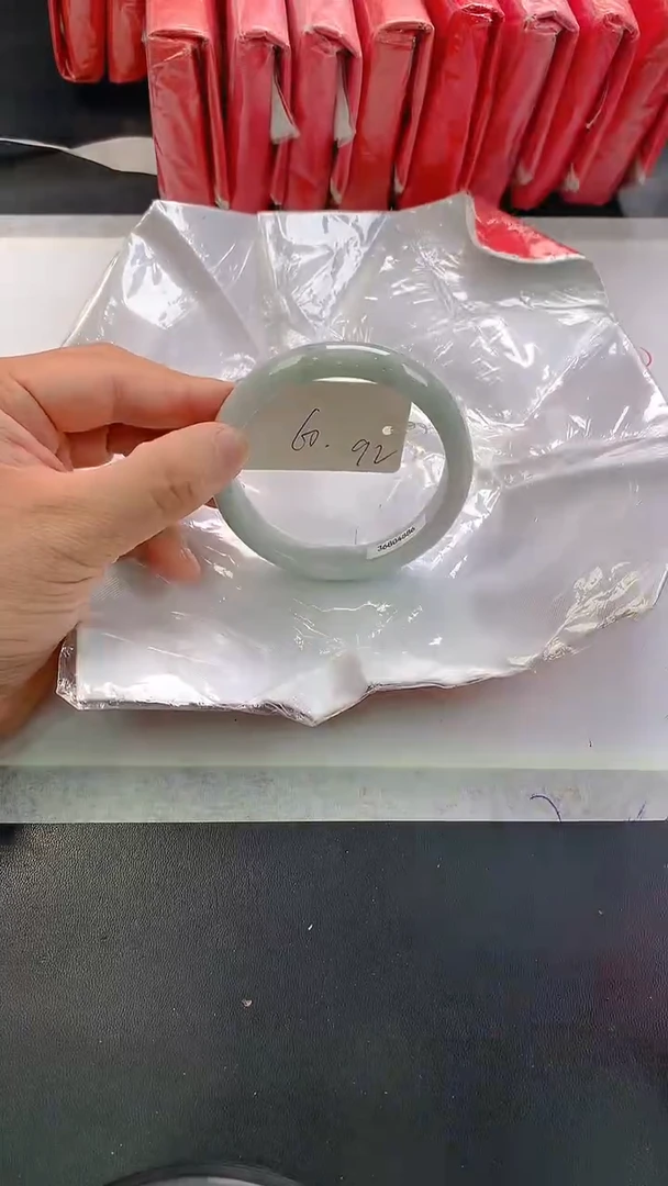 未镶嵌手镯翡翠92