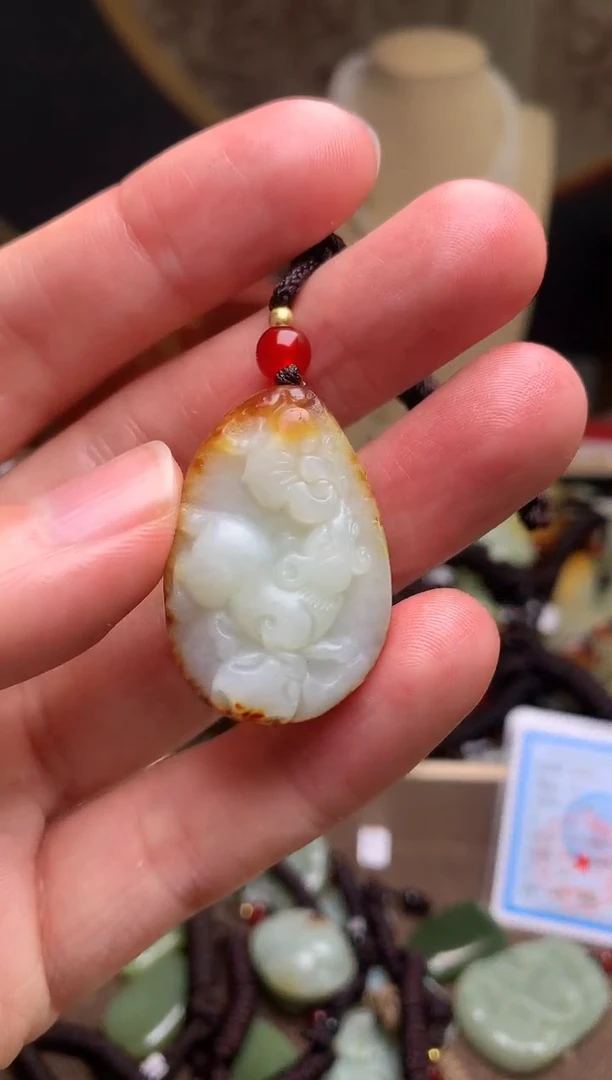 颈饰未镶嵌和田玉新疆料青海料清水和田玉吊坠