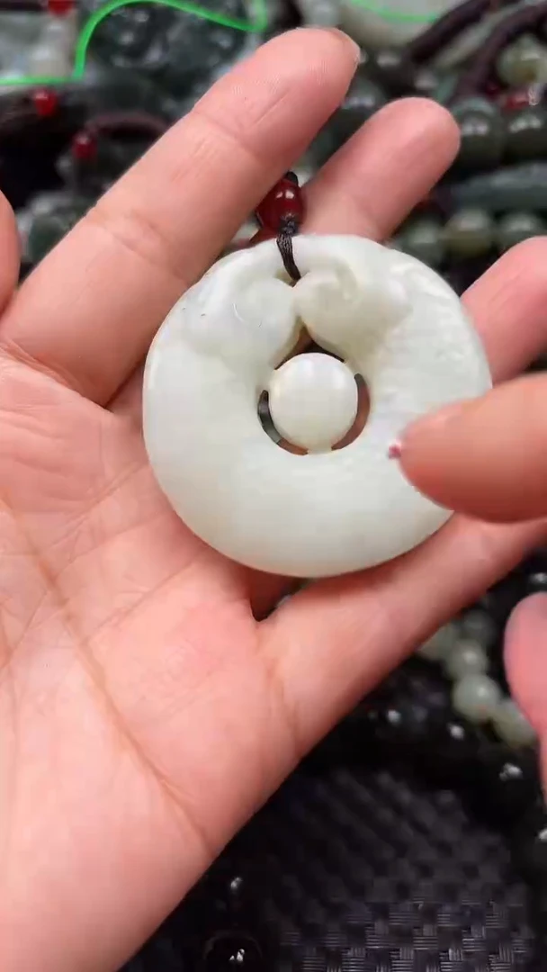 【闪购商品】和田玉颈饰未镶嵌.