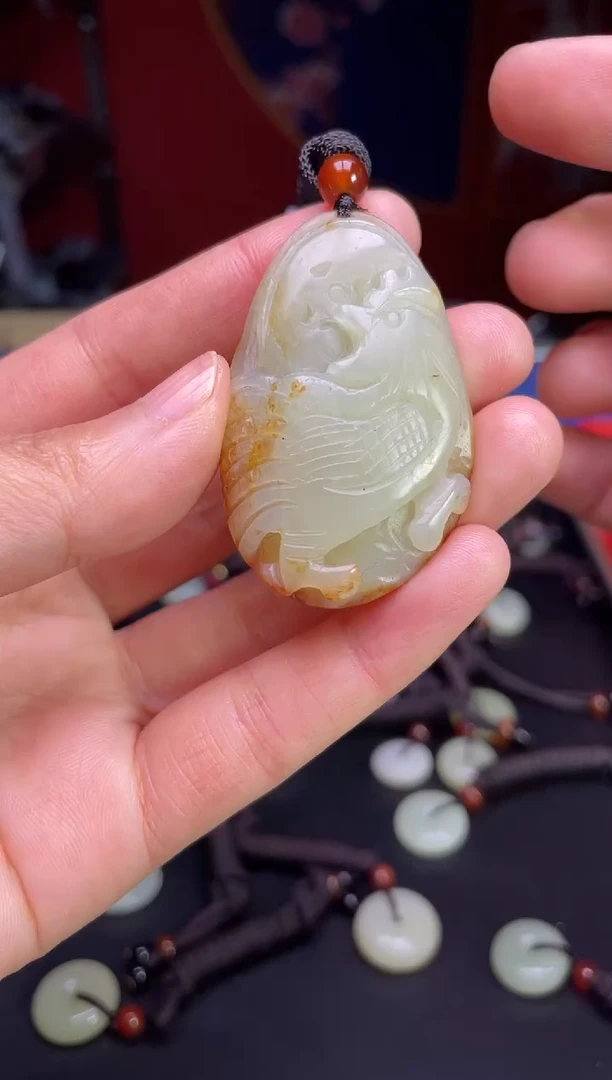 颈饰未镶嵌和田玉1