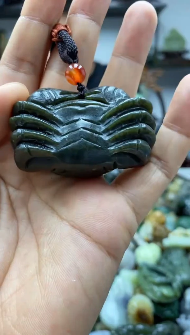 和田玉未镶嵌把件1