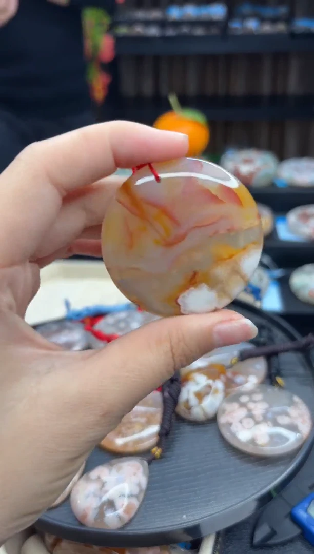 【闪购商品】石英质玉颈饰未镶嵌249