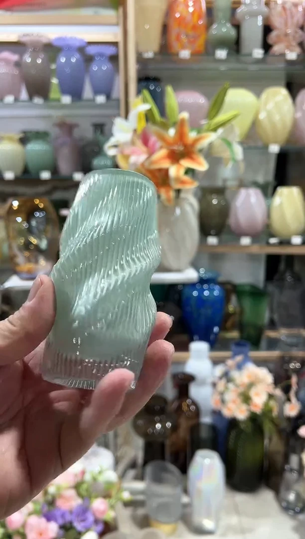 【闪购商品】无铅玻璃迷你绿色扭扭