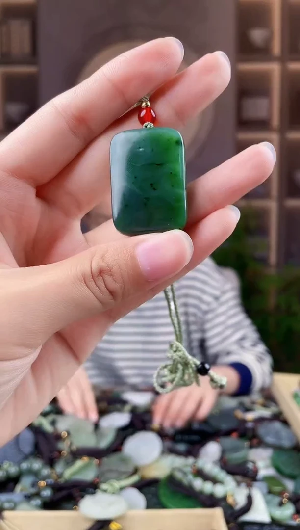 未镶嵌和田玉挂件拍一发一，拍一发一，