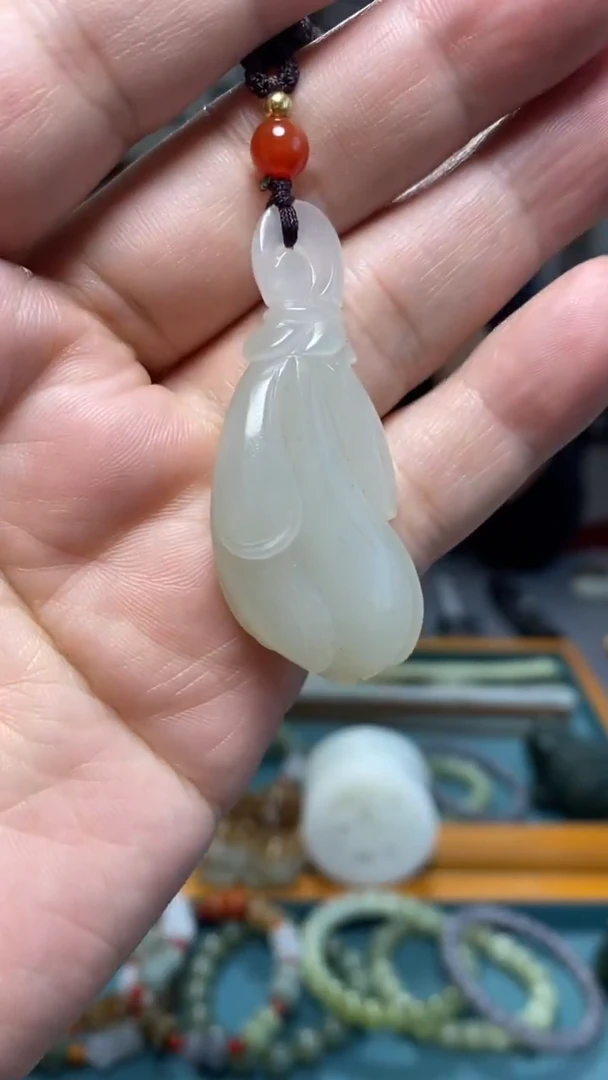 颈饰未镶嵌和田玉1