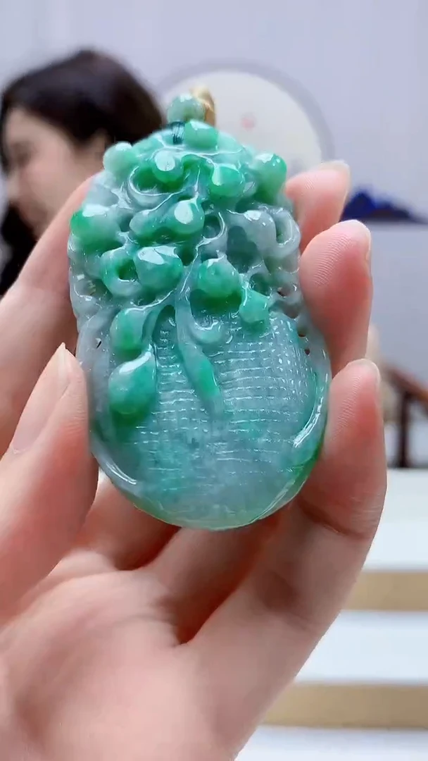 未镶嵌定制翡翠4829zm-毛货挂件31