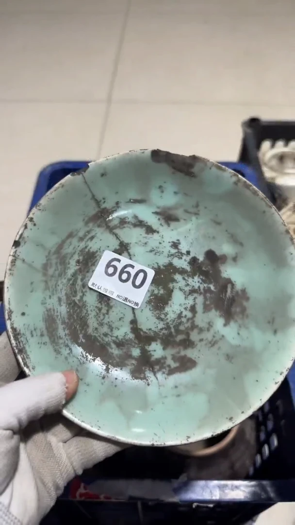 瓷片用****8亿容工艺品660