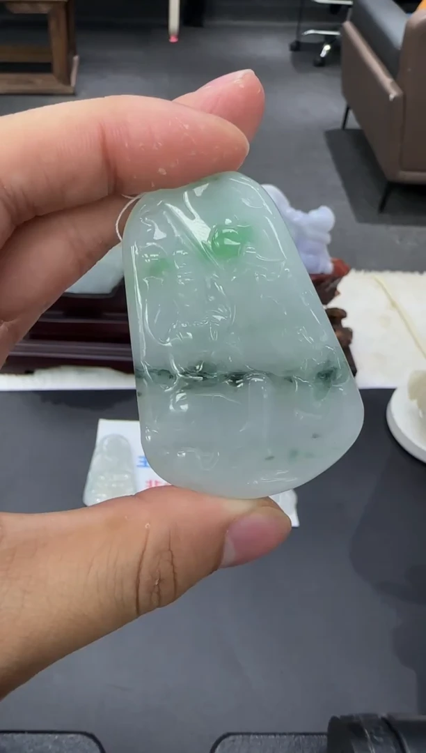 颈饰未镶嵌翡翠天然翡翠A货孤品一件