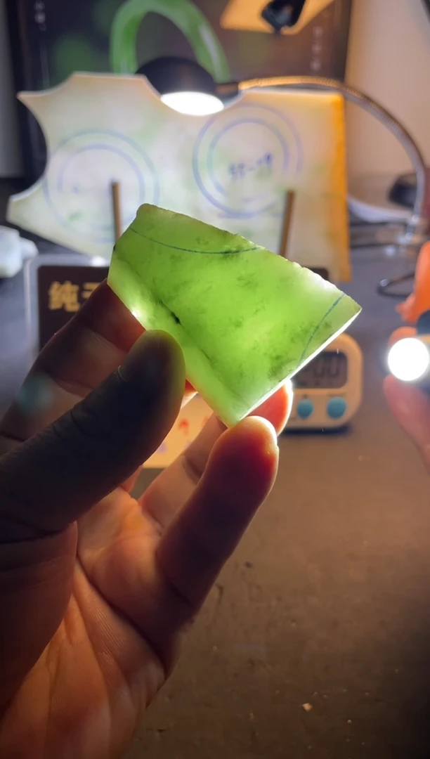 颈饰未镶嵌翡翠l***r翡翠