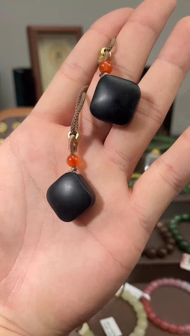 未镶嵌和田玉挂件方糖 多样性拍一发一