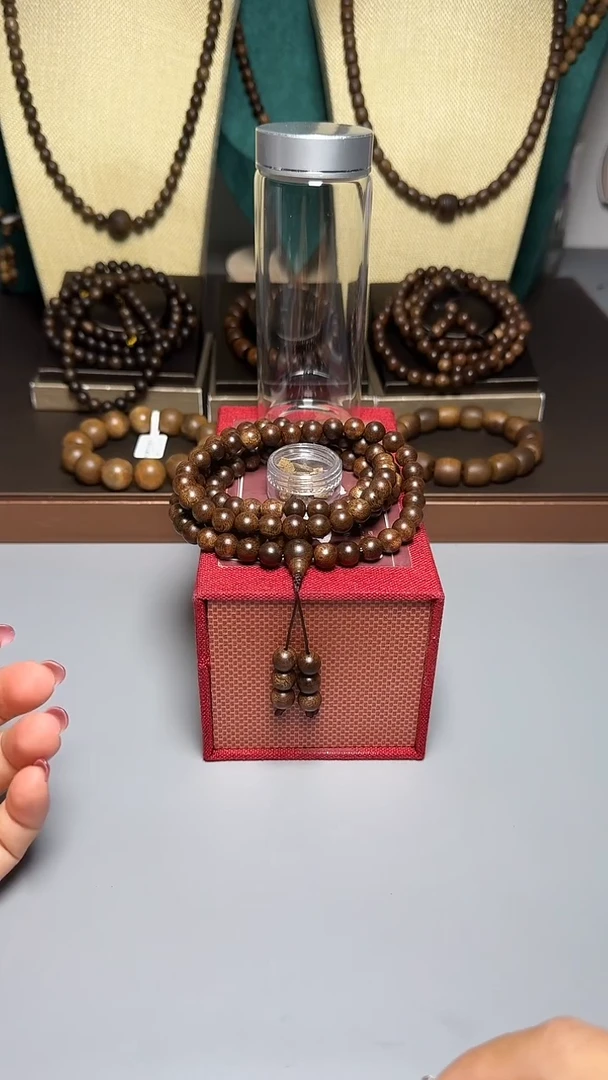 沉香富森红土0.8圆珠多圈