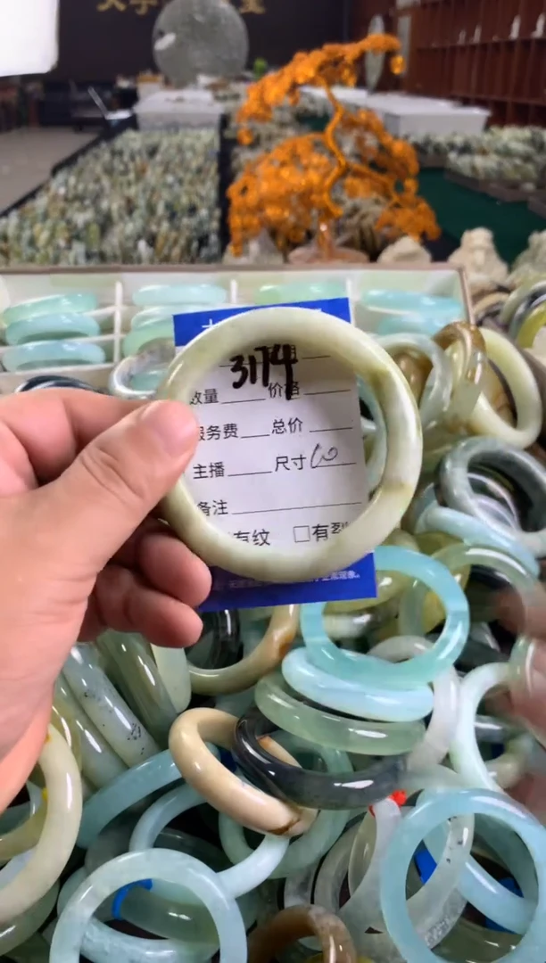 未镶嵌蛇纹石玉手镯3174