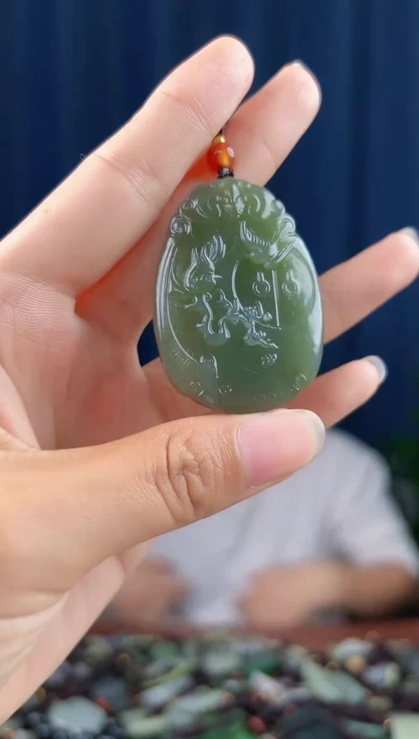 颈饰未镶嵌和田玉拍一发一，多样性发货