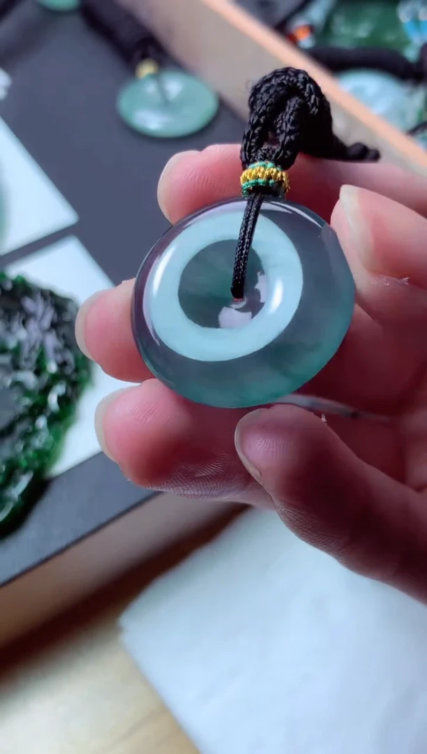 翡翠未镶嵌颈饰天然翡翠
