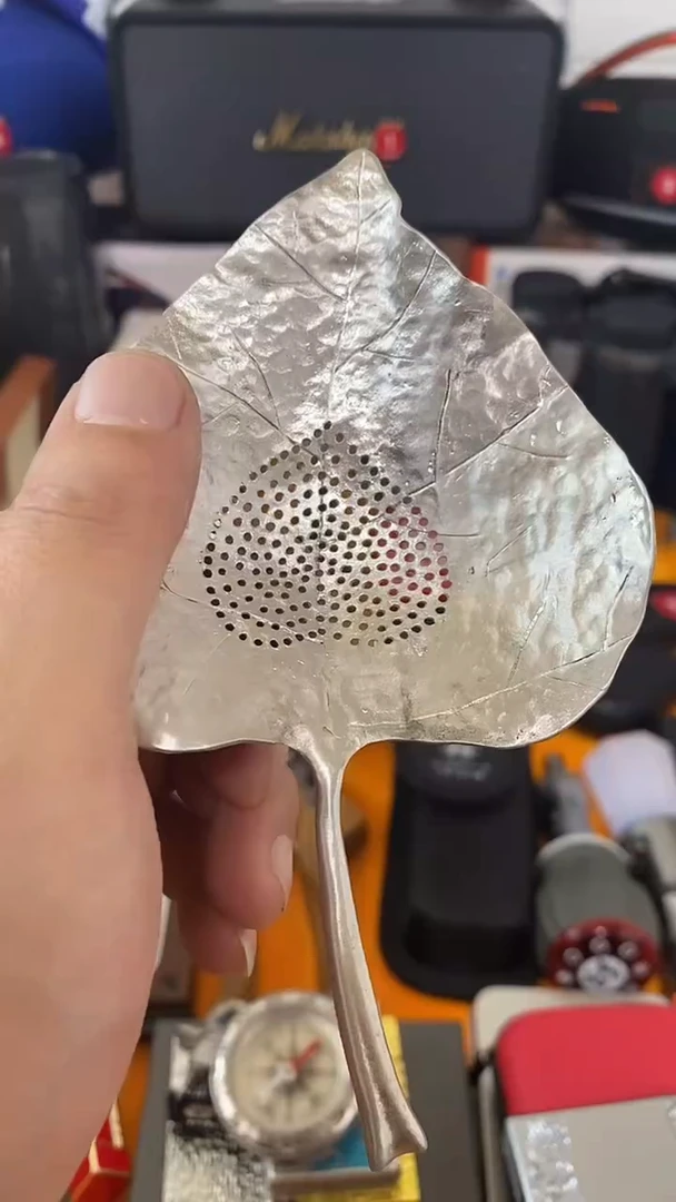 瓷片闪购商品 如图所示