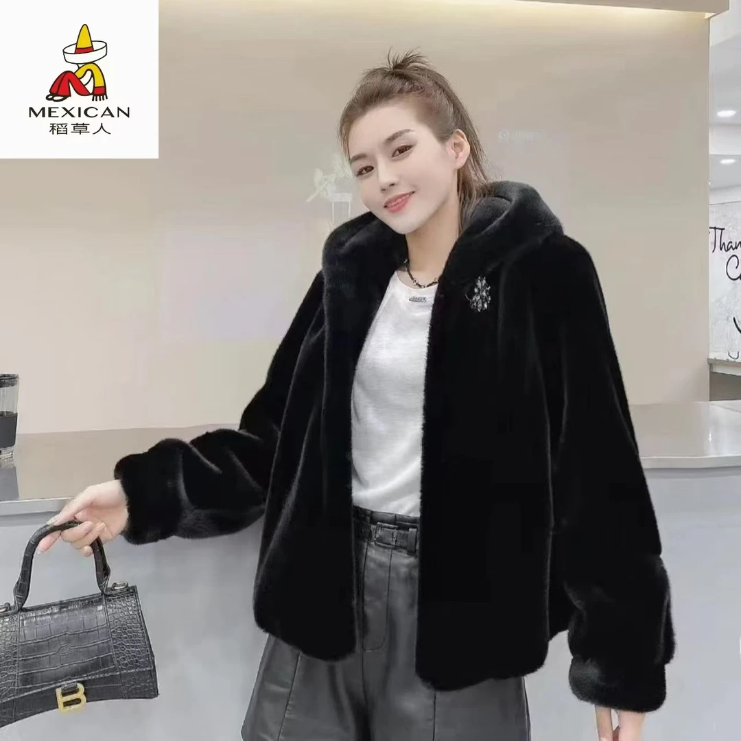 女士短款连帽保暖外套
