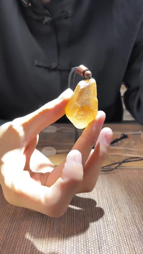 未镶嵌吊坠(赠链)水晶水晶