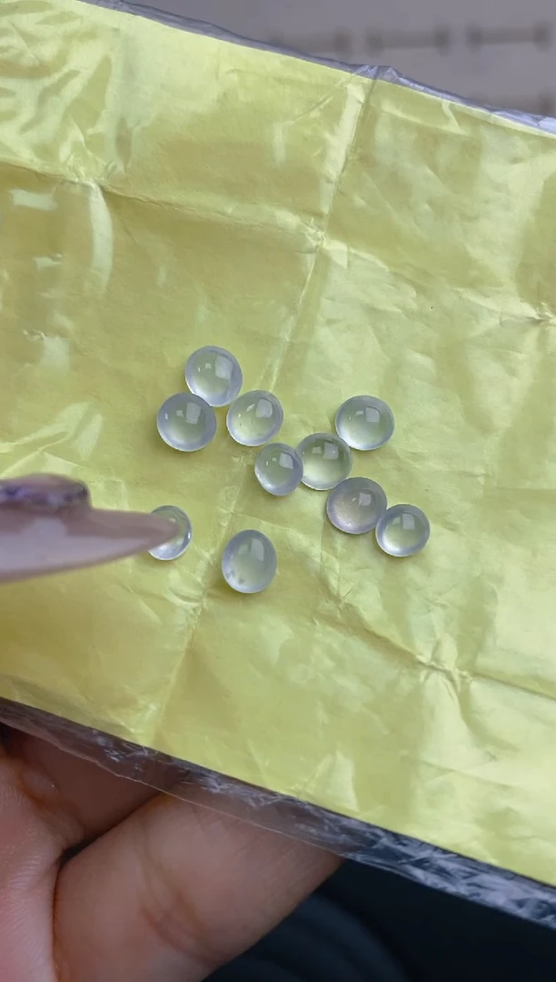 定制翡翠未镶嵌天然翡翠蛋面60