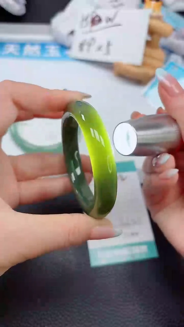 【闪购商品】和田玉手镯未镶嵌202